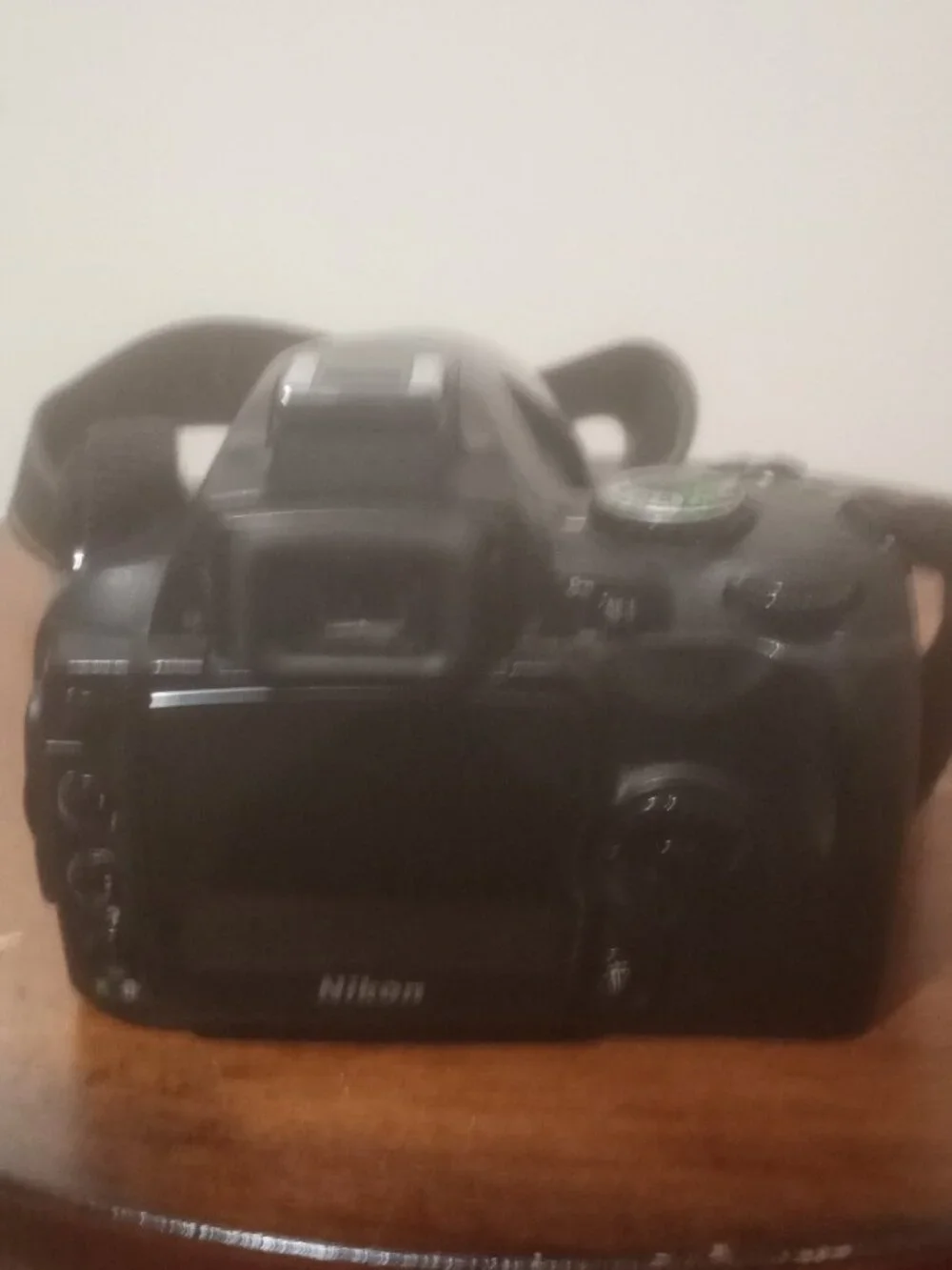 Nikon D40 6.1MP DSLR Camera Kit/AF-S DX 55-200mm Lens For Parts Only